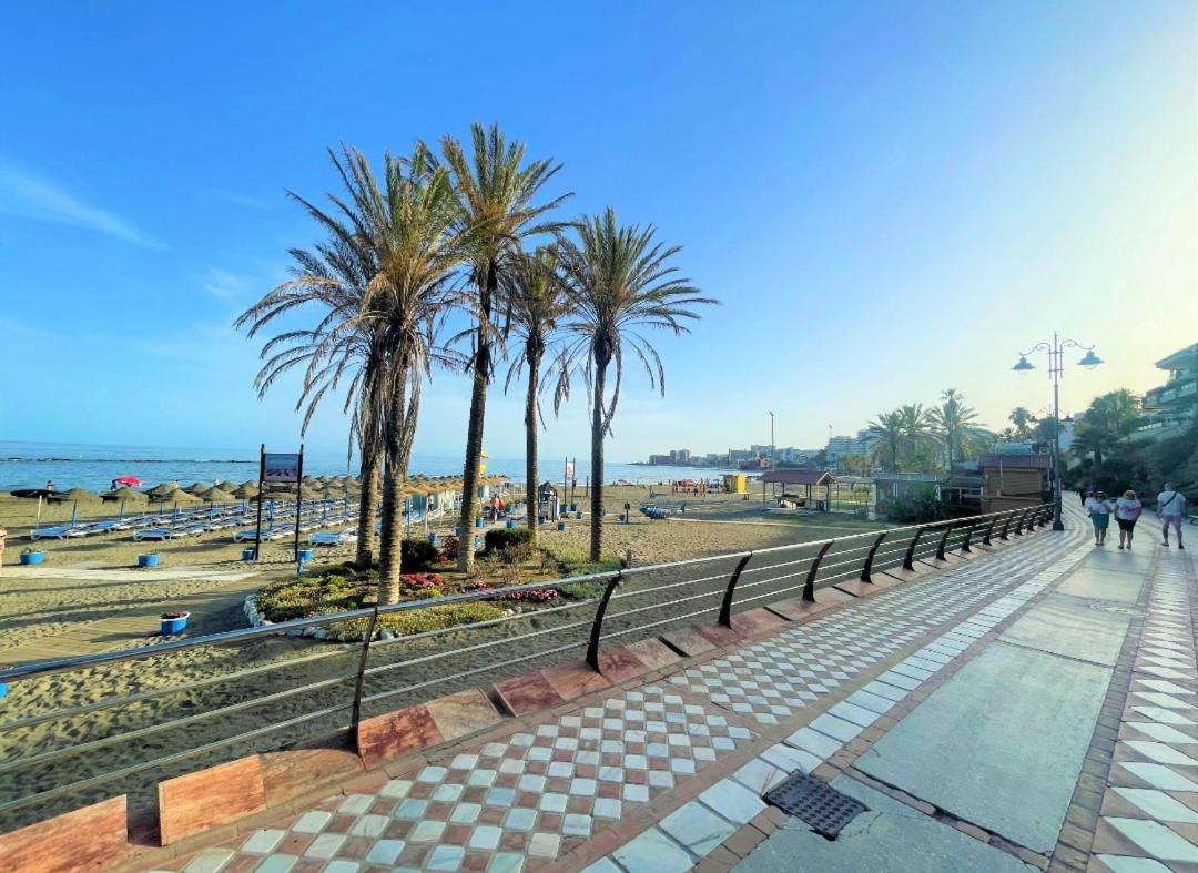 El Estudio De La Playa Benalbeach 317 Terraza Vistas Al Mar Benalmadena Luaran gambar