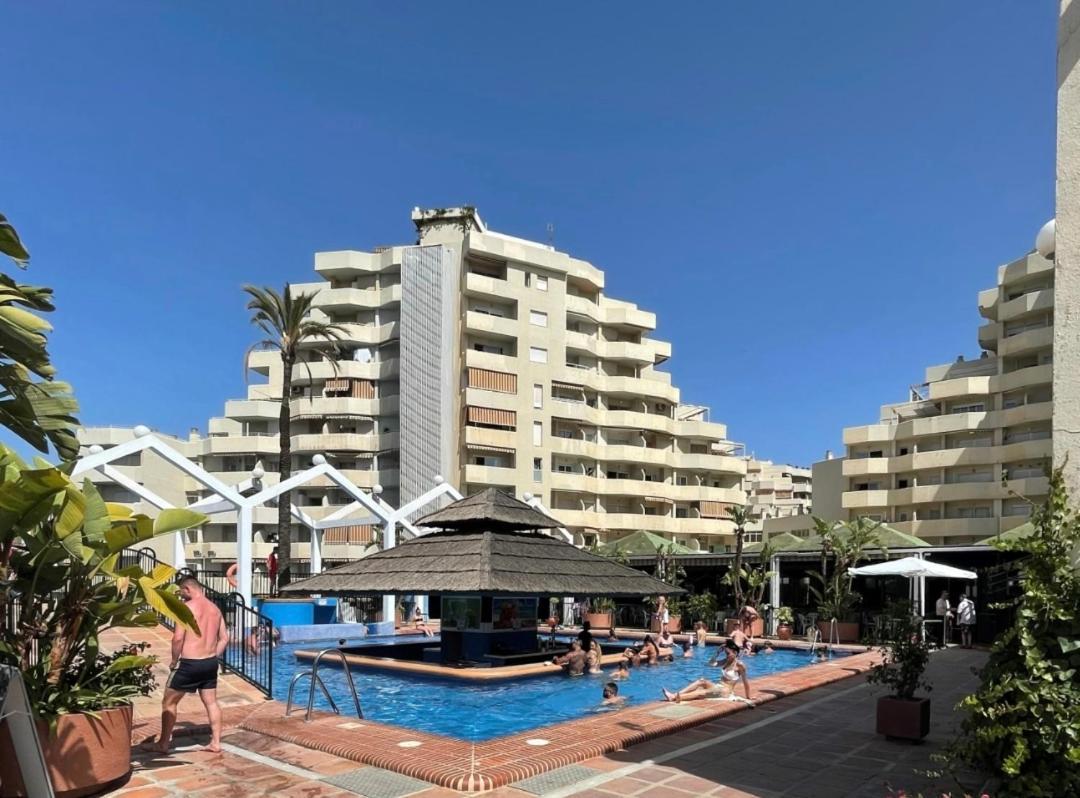 El Estudio De La Playa Benalbeach 317 Terraza Vistas Al Mar Benalmadena Luaran gambar
