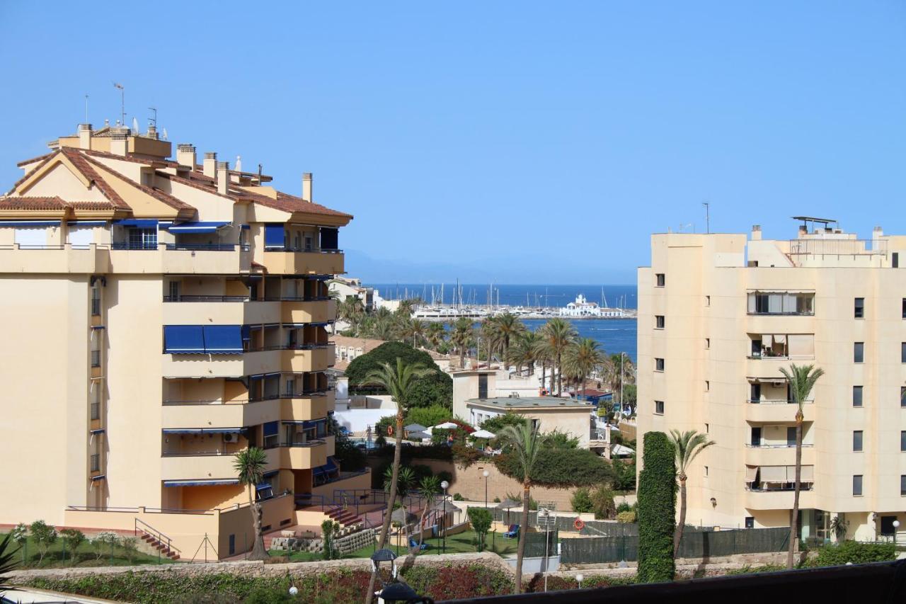 El Estudio De La Playa Benalbeach 317 Terraza Vistas Al Mar Benalmadena Luaran gambar