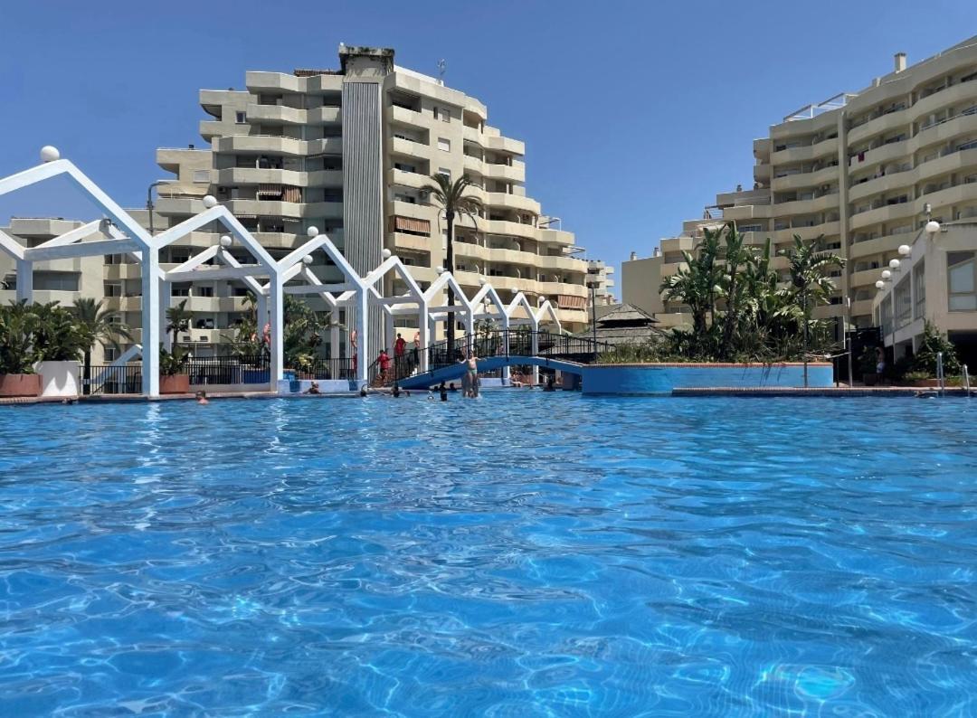 El Estudio De La Playa Benalbeach 317 Terraza Vistas Al Mar Benalmadena Luaran gambar