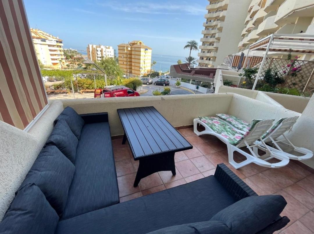 El Estudio De La Playa Benalbeach 317 Terraza Vistas Al Mar Benalmadena Luaran gambar